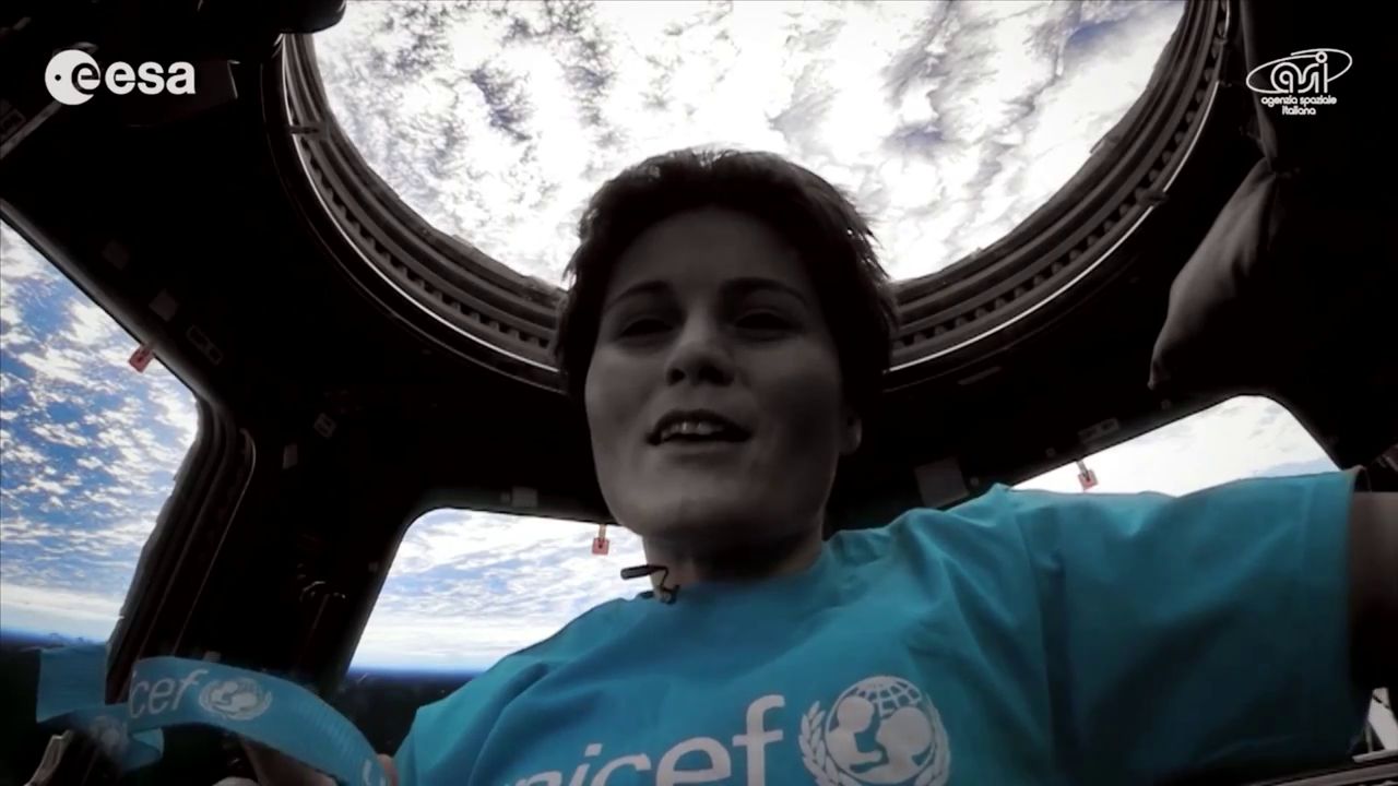 Samantha Cristoforetti per l'Unicef