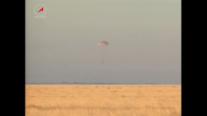 Replay: touchdown! L'atterraggio in Kazakistan