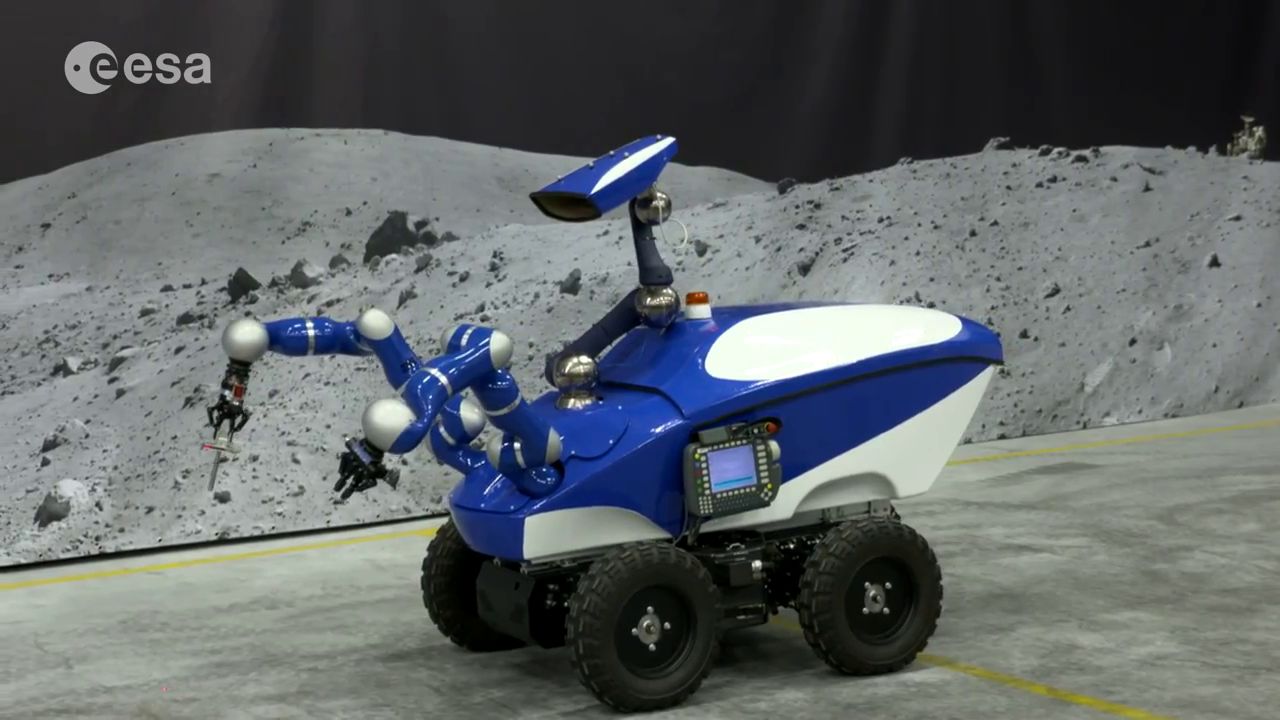 Andreas Mogensen controlla un rover dallo spazio