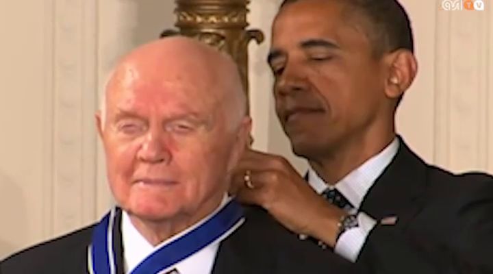 Addio a John Glenn