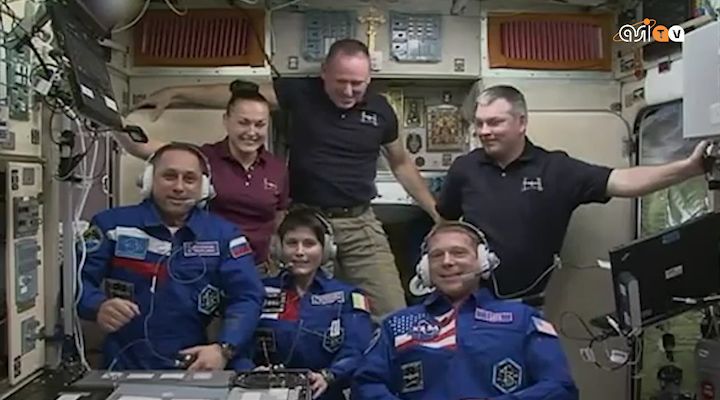 Samantha vola tra le stelle. Nuovo domicilio: Iss