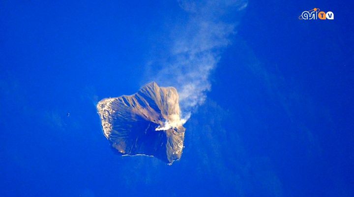 Cartoline dalla Cupola #6 by @AstroSamantha