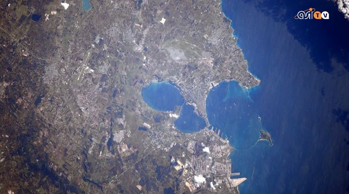 Cartoline dalla Cupola #7 by @AstroSamantha