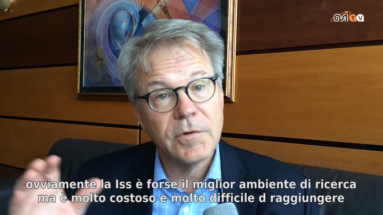 Virgin Galactic guarda all'Italia