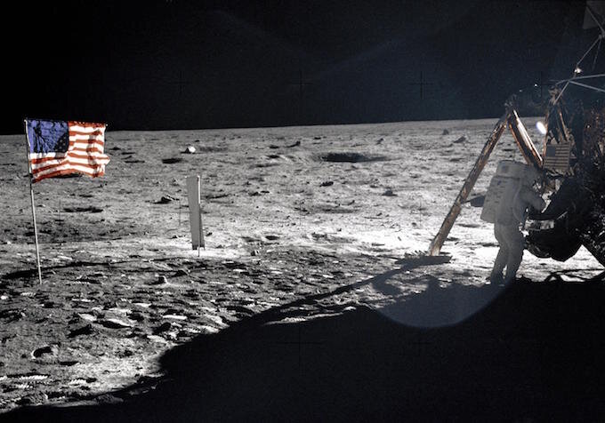 Luna 49 anni dopo: verso il ritorno