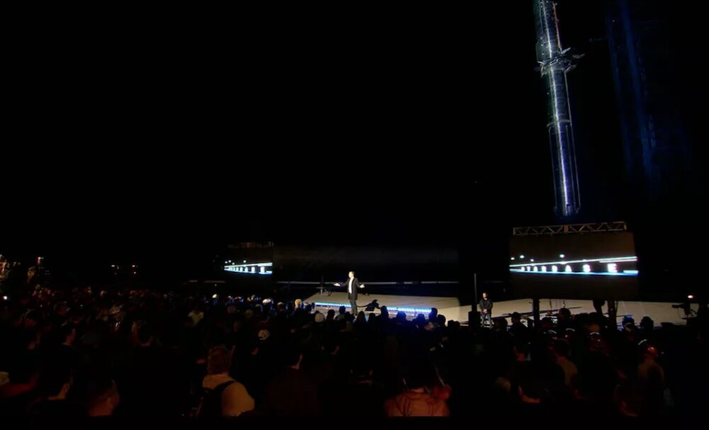 Elon Musk mette in mostra Starship