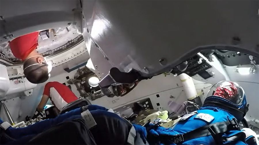Starliner, attracco riuscito