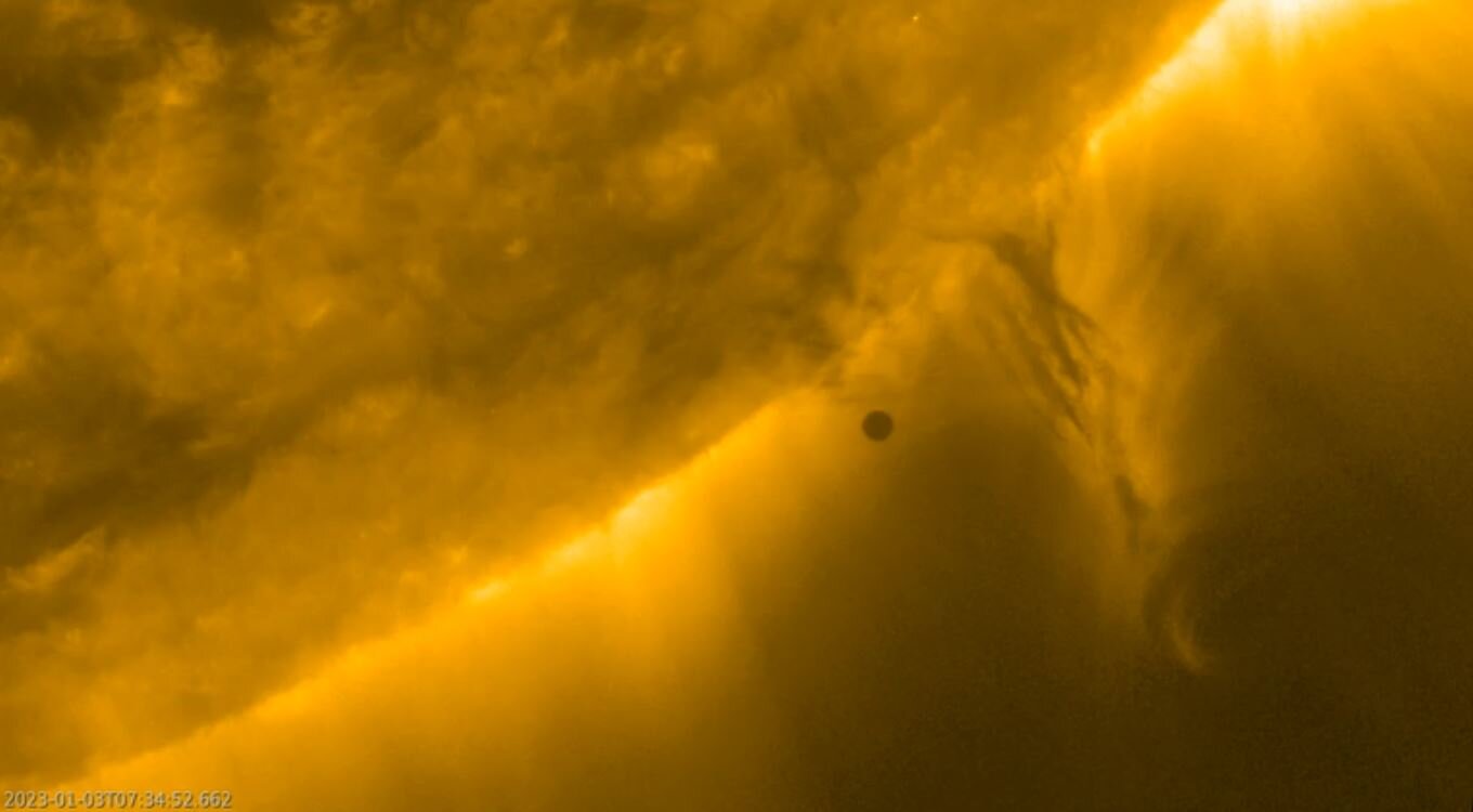 Il Sole e Mercurio, insieme di fronte al Solar Orbiter