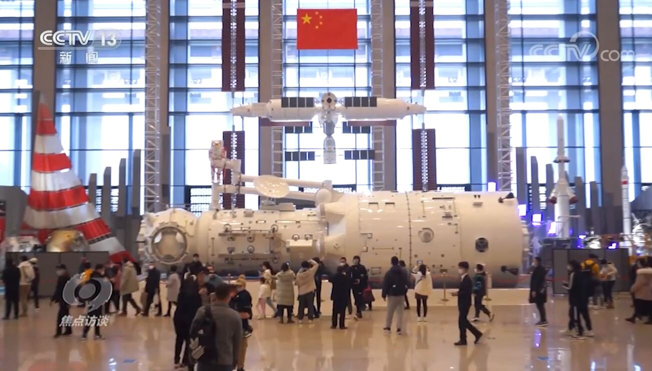 Cina e spazio, dal sogno alla realtà in una mostra
