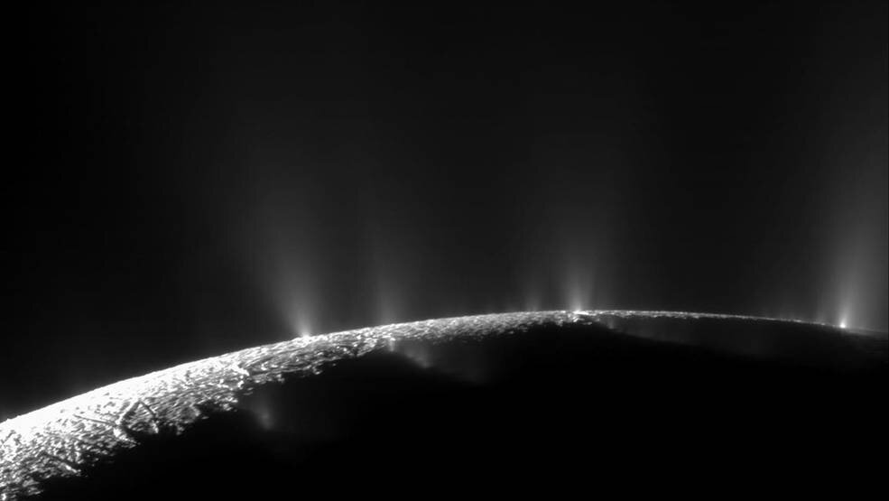 Tracce di fosforo nell’oceano di Encelado