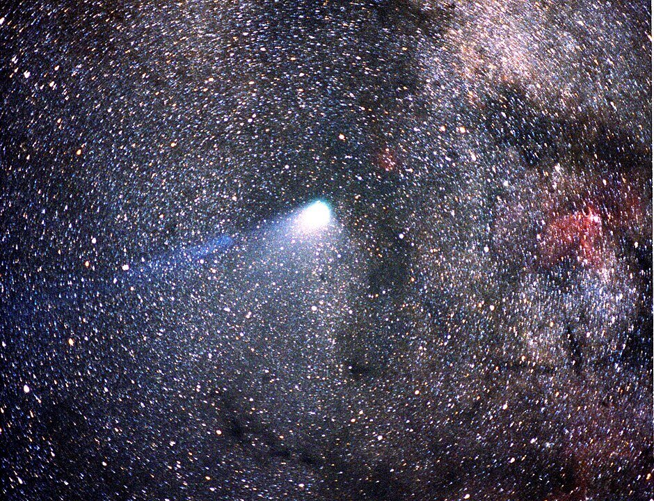 La cometa Halley riprende il suo viaggio verso il Sistema Solare