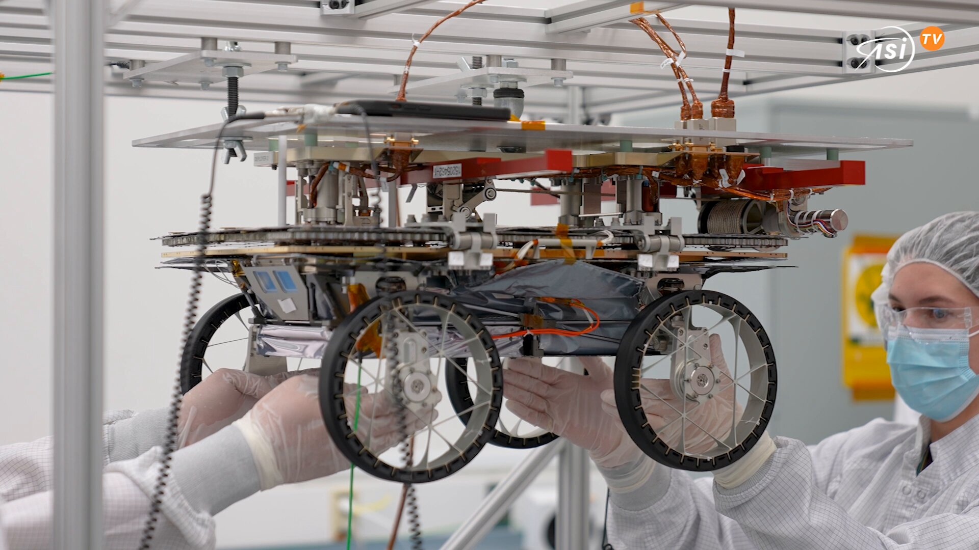 Cadre, la Nasa manderà un trio di rover sulla Luna