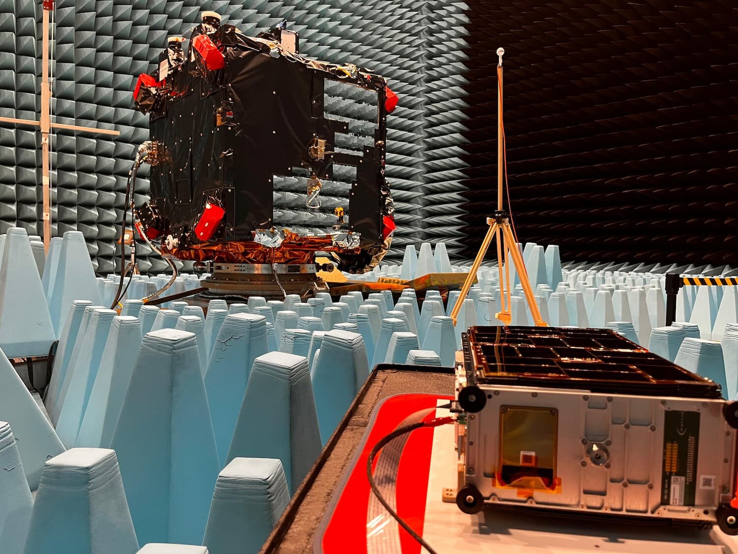 Hera, completati i test sui cubesat