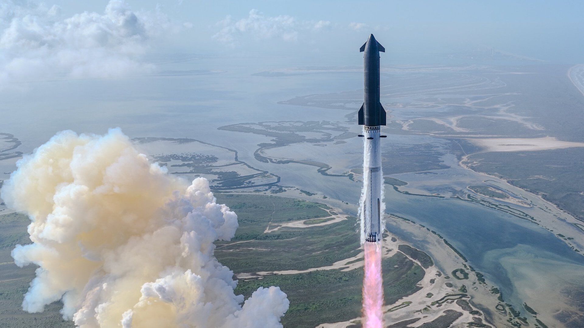 SpaceX lancia Starship V3, il megarazzo destinato alla Luna