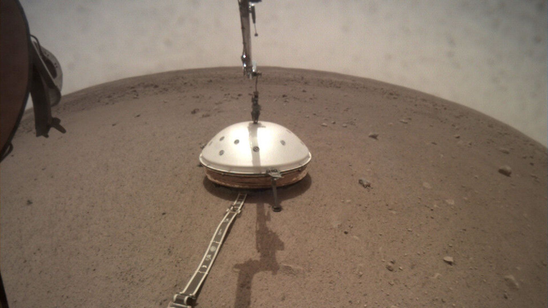 Il sismometro di InSight e la prima “ecografia” di Marte