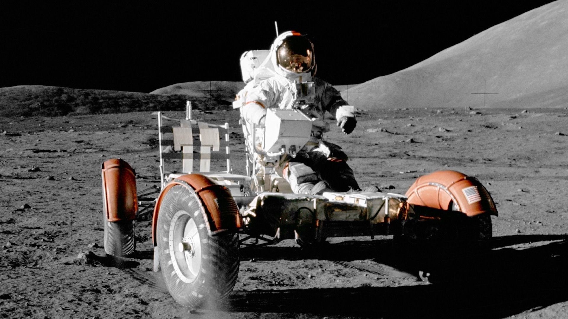 Lrv, il primo veicolo guidato dall’uomo sulla Luna
